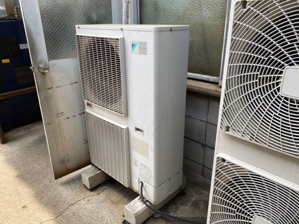 ダイキン製業務用壁掛けエアコン入替え工事｜秦野市 | 業務用エアコン 