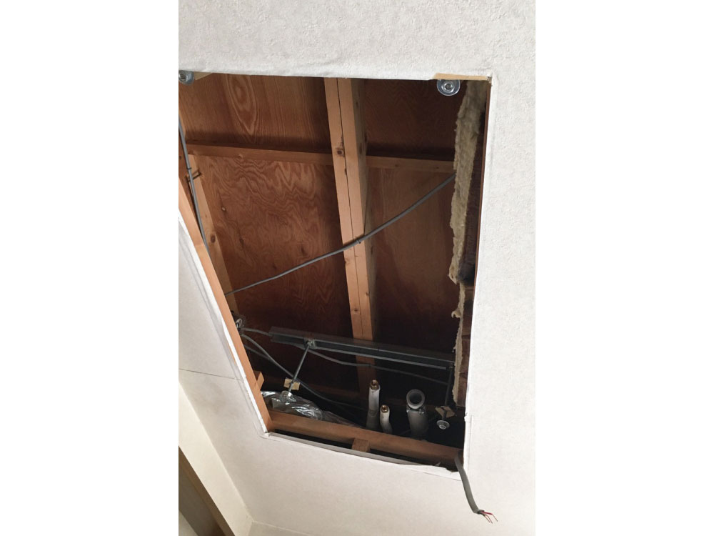 ダイキン製家庭用天井埋め込みエアコン入替え工事 稲城市 業務用エアコン交換 取り付けはお任せ エアコン総本舗