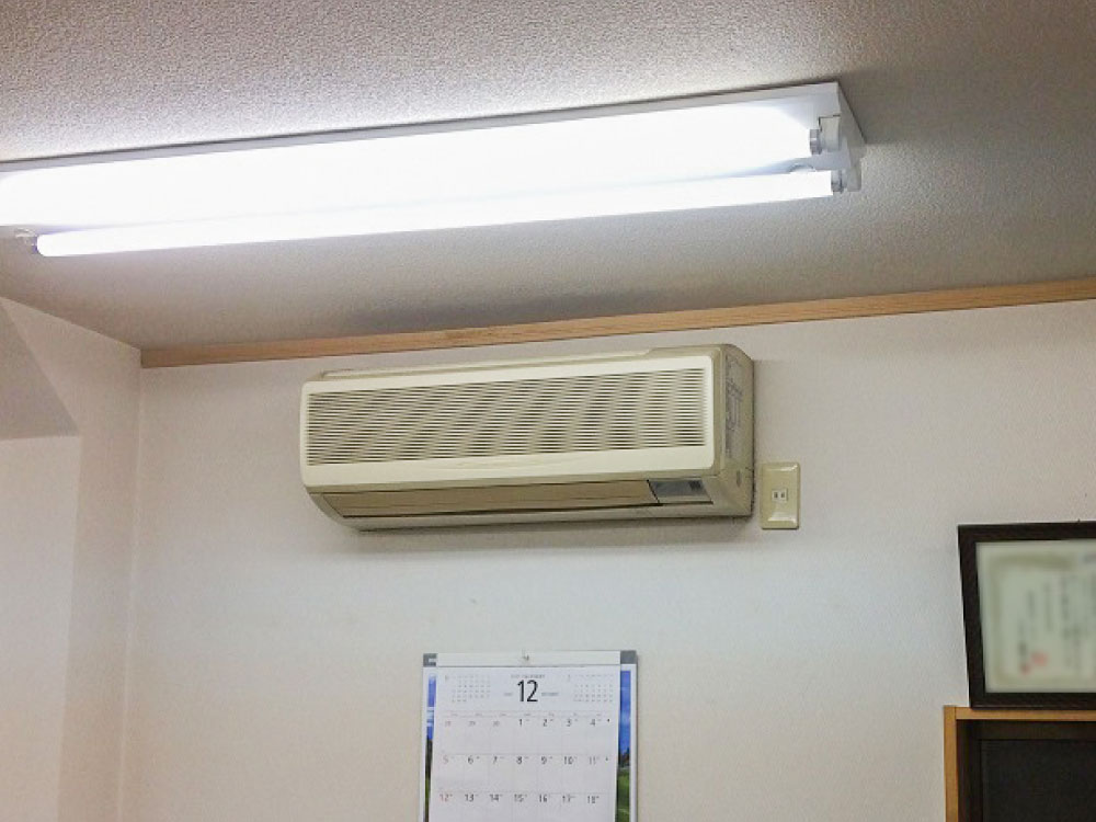 日立製業務用壁掛けエアコン入替え工事｜横浜市 | 業務用エアコン交換 