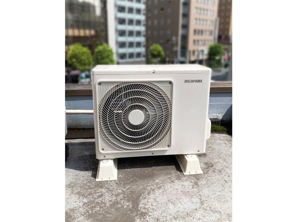 壁掛けエアコン IRIS OHYAMA 血なまぐさく IUF-2221 紹介します！ 