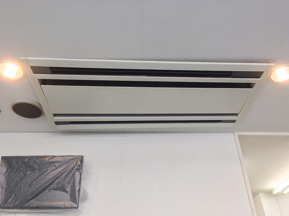 日立製業務用天井埋め込みエアコン同時ツイン入替え工事｜川崎市  