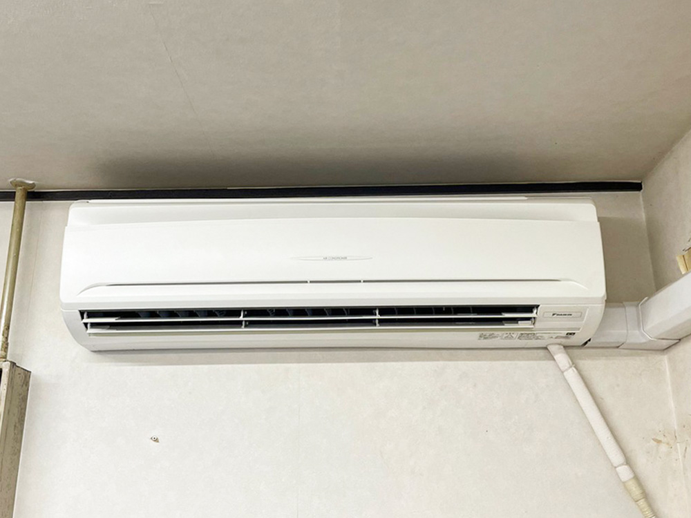 ダイキン製業務用壁掛けエアコン入替え工事｜新宿区 | 業務用エアコン 