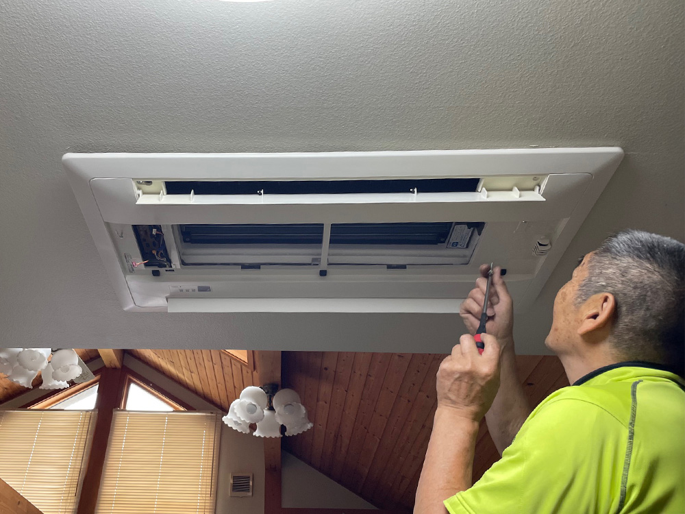 新規室内機パネル取付