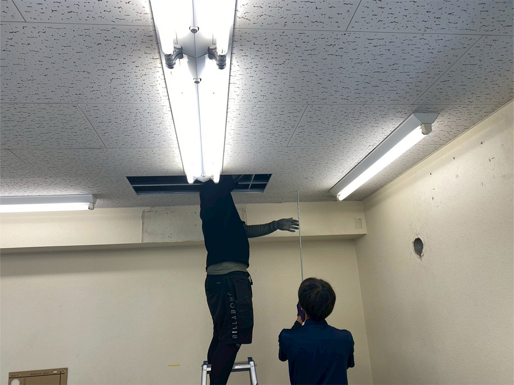 吊りボルト設置①