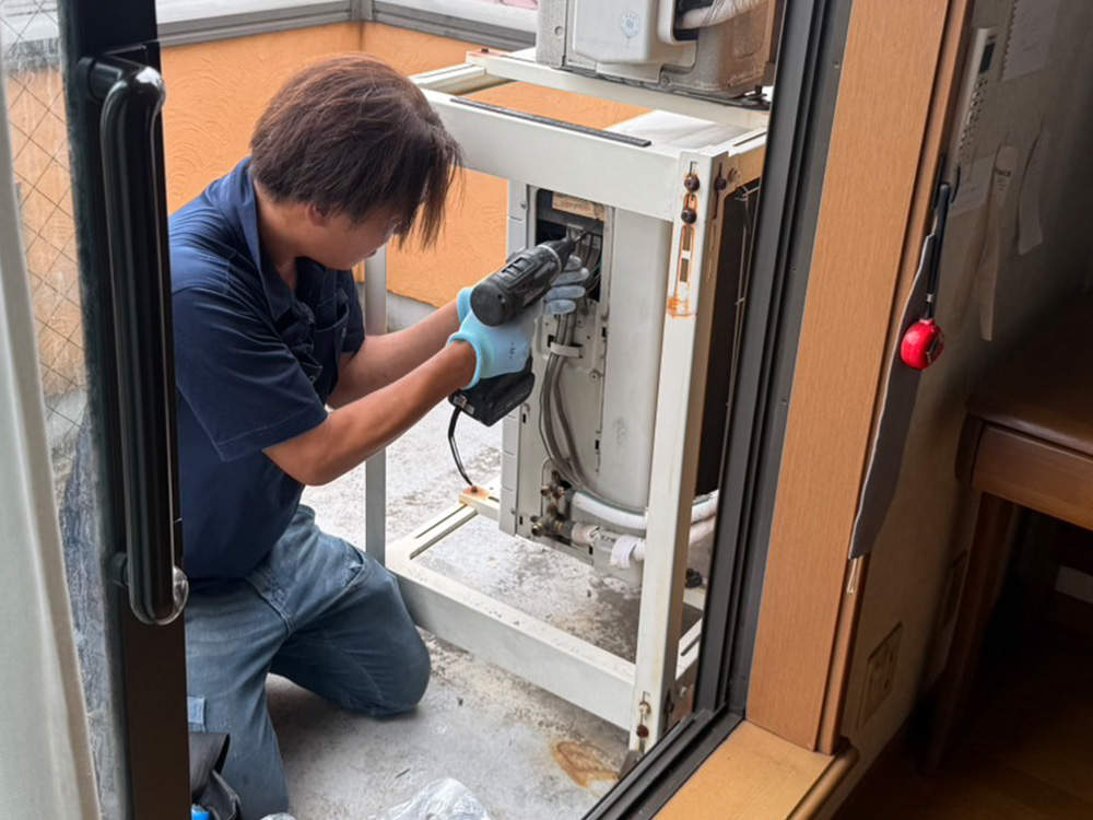 既存室外機撤去