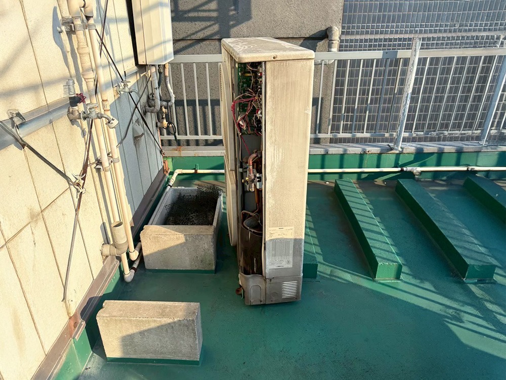 既存室外機撤去