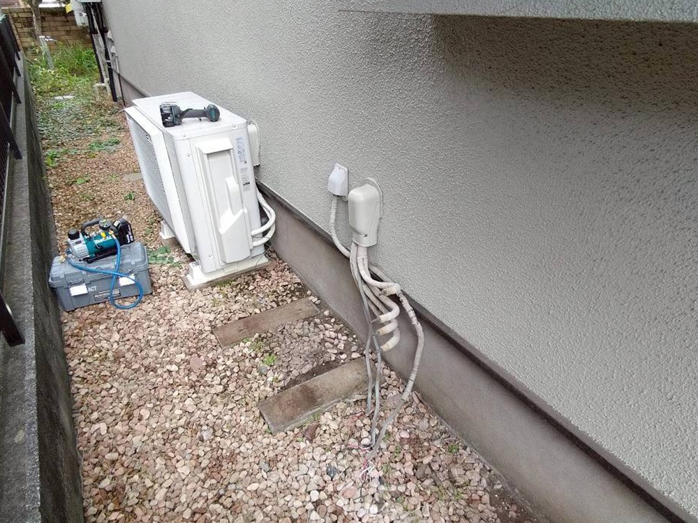 既存室外機DE撤去