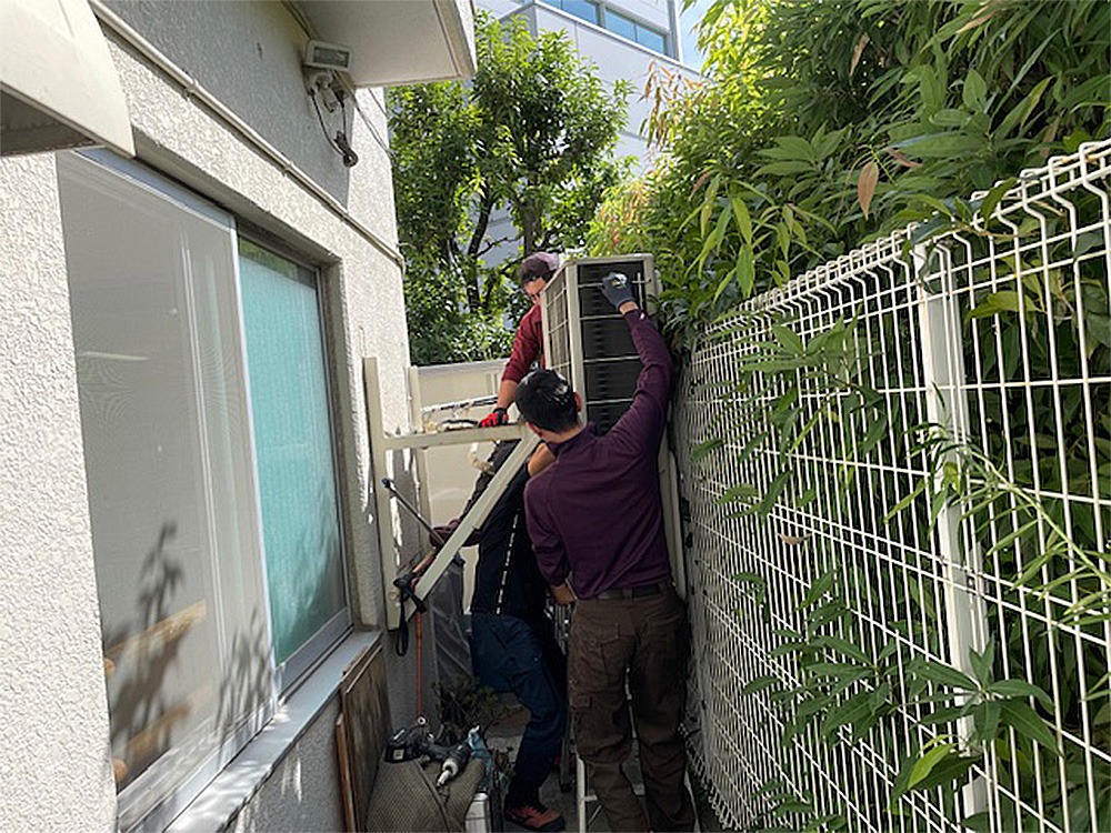 既存室外機撤去