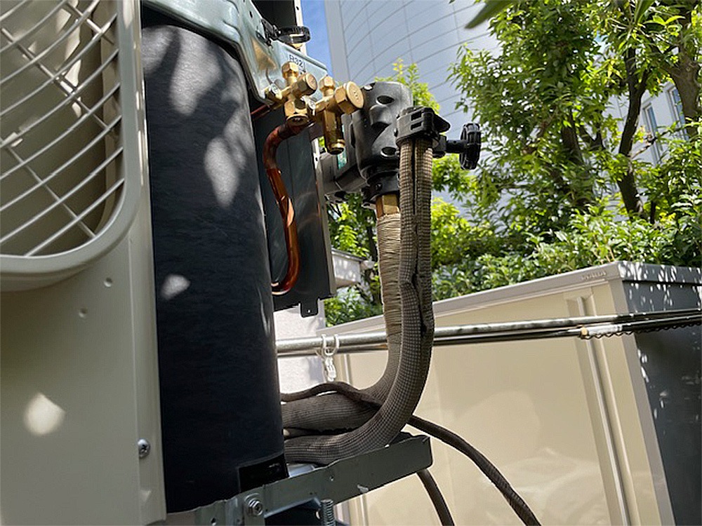 室外機側配管接続