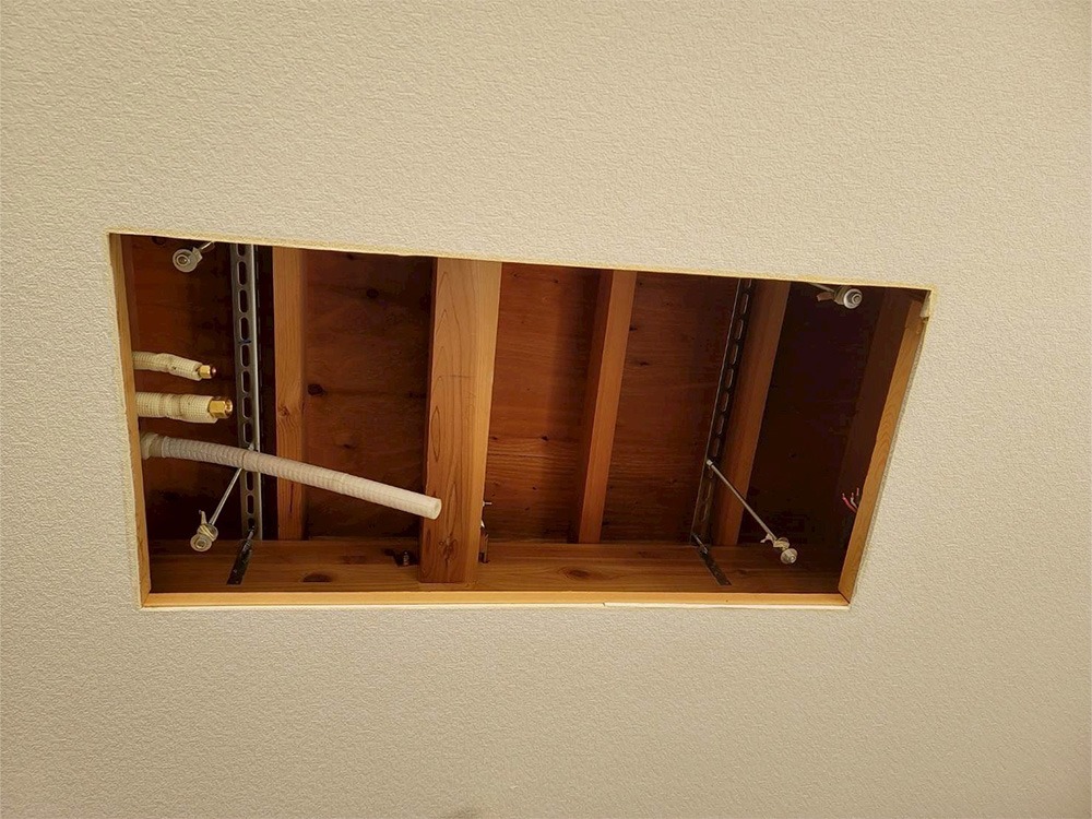 既存配管類・吊り金具