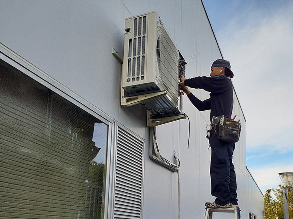 室外機側配管接続①