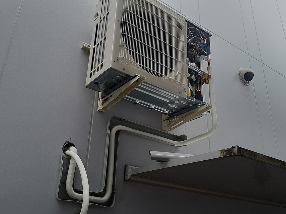 室外機側配管接続②