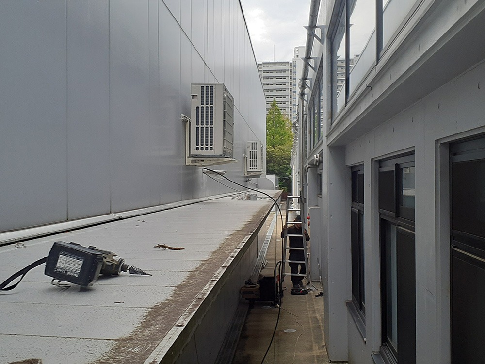 室外機電源引き込み