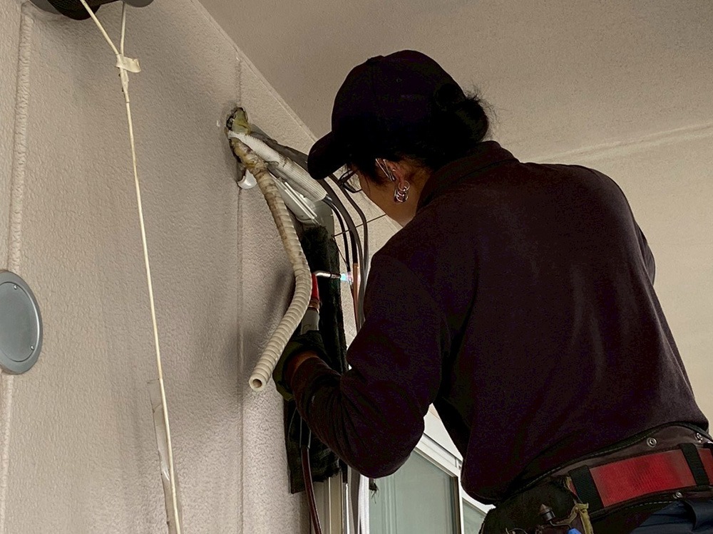 室外機側既存配管是正