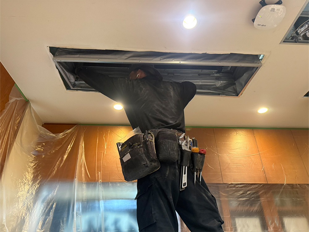 キャンバスダクト設置