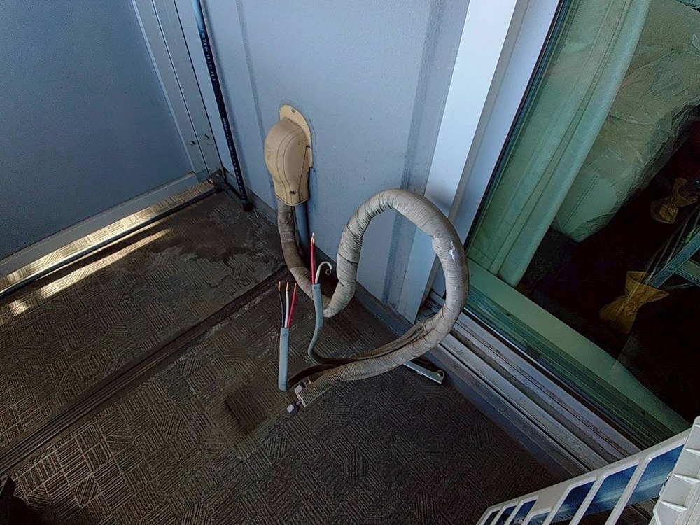 既存室外機撤去