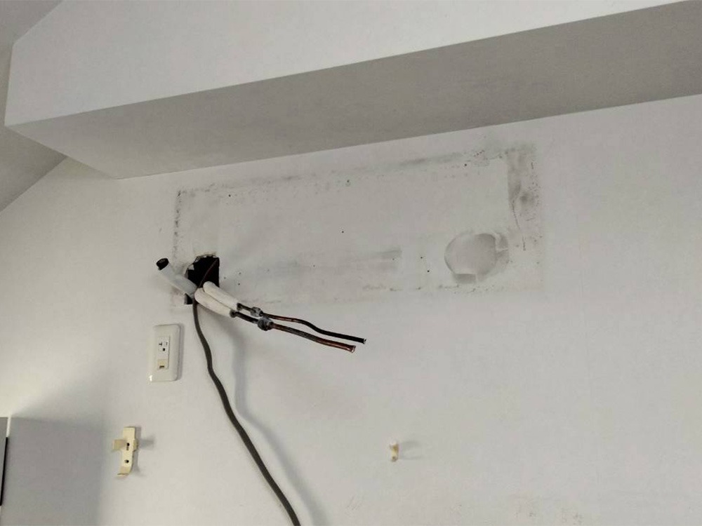 既存ルーム室内機A撤去