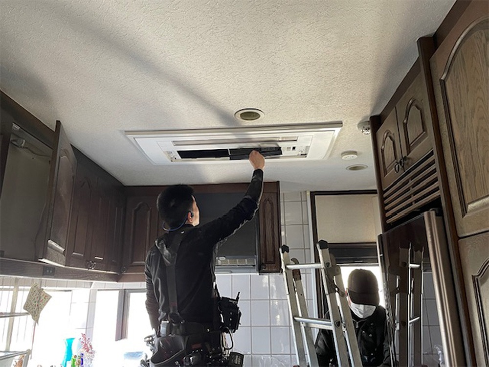 パネル・スペーサー設置