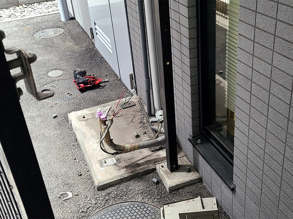 既存室外機撤去