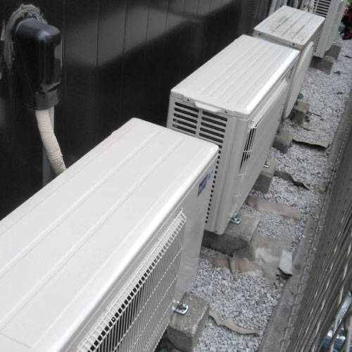 室外機の設置環境を確認