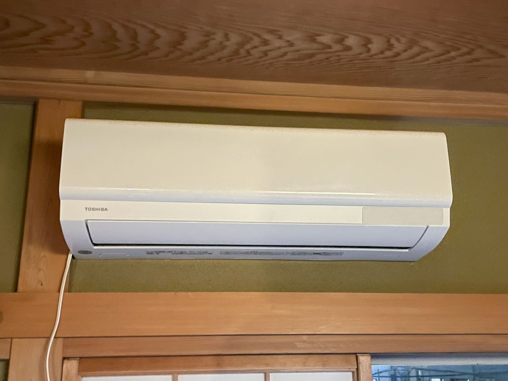三菱電機製家庭用天井埋め込みエアコン＆東芝製家庭用壁掛けエアコン 